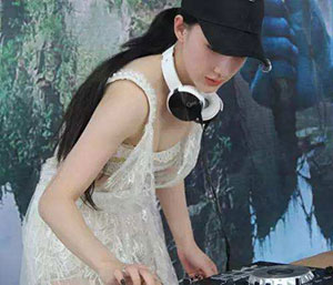 北极光音乐简谱